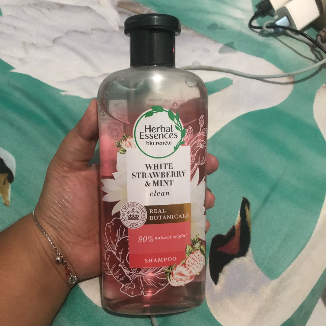 Herbal essences white strawberry mint 400ml, Kesehatan & Kecantikan