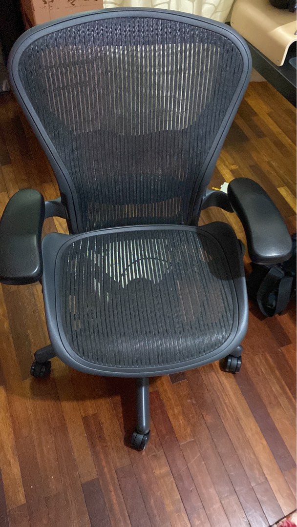 Herman Miller Aeron (With Warranty), Furniture & Home Living, Furniture