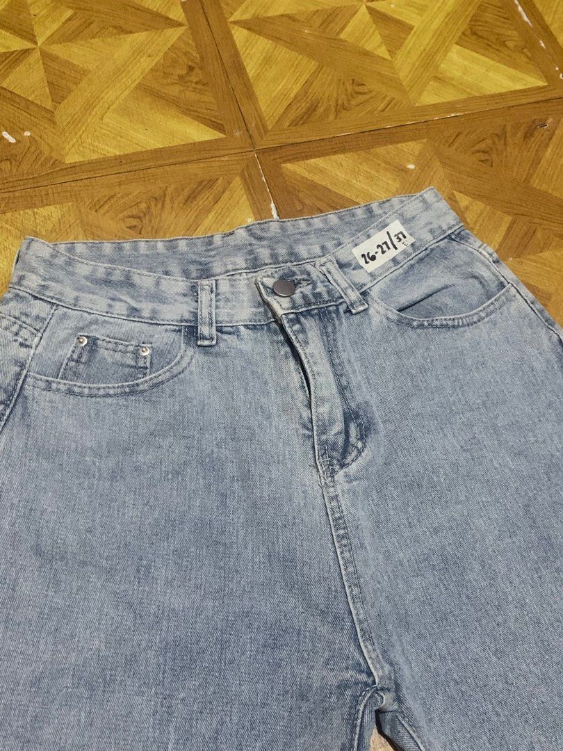 High waist light washed denim pants (Category: Jeans) located in Las Pinas. Submitted by tyrastyle (Listing ID 1224627367, Image 2). Description: 26-27” Lenght 37” Trendy.
