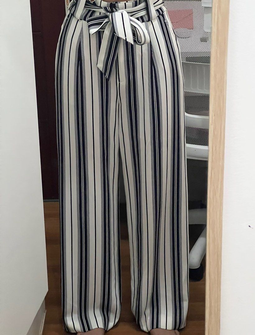 Original H&M Trousers (Category: Other Bottoms) located in Rizal. Submitted by prlblbd0704 (Listing ID 1224652741, Image 1). Description: RFS: Decluttering Used once. Negotiable Fore reference, my height is 5’3 1/2 and my waist is 25 Bought this a long time ago for php 1,990.