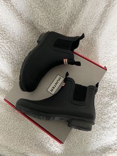 Hunter Chelsea boots