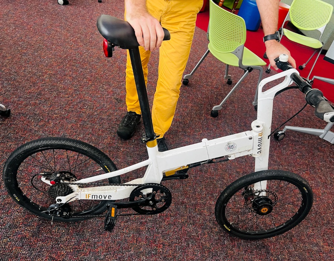 If move clearance folding bike