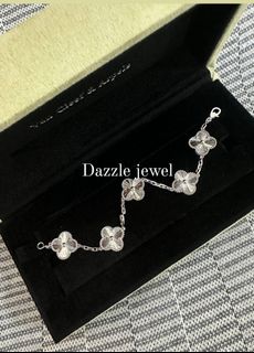 (Category: ) located in . Submitted by dazzle.jewel88 (Listing ID 1224713174, Image 1). Description: .
