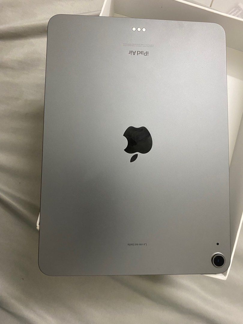 iPad Air 64 GB (5th Generation) Wi-Fi, Mobile Phones & Gadgets, Tablets ...