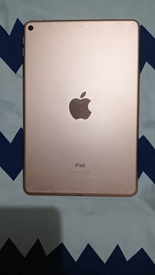 Ipad Mini 5th Gen + Apple Pencil 1st Gen (Category: iPad) located in Taguig. Submitted by lyzzbellem78997 (Listing ID 1224618463, Image 2). Description: Inclusion Charger with extra UGreen Lightning Cable New Tempered Glass .