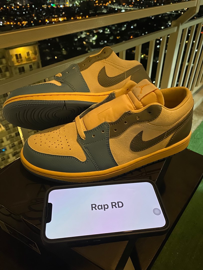j1 low colors