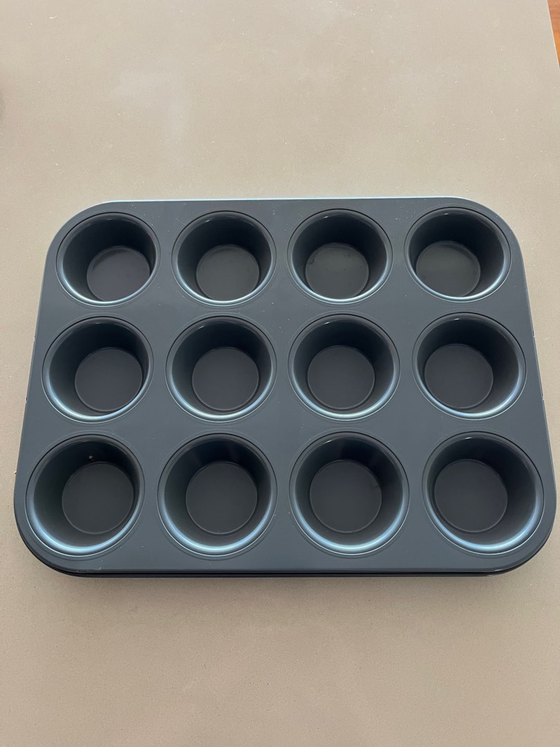 Jamie Oliver muffins tray, Furniture & Home Living, Kitchenware