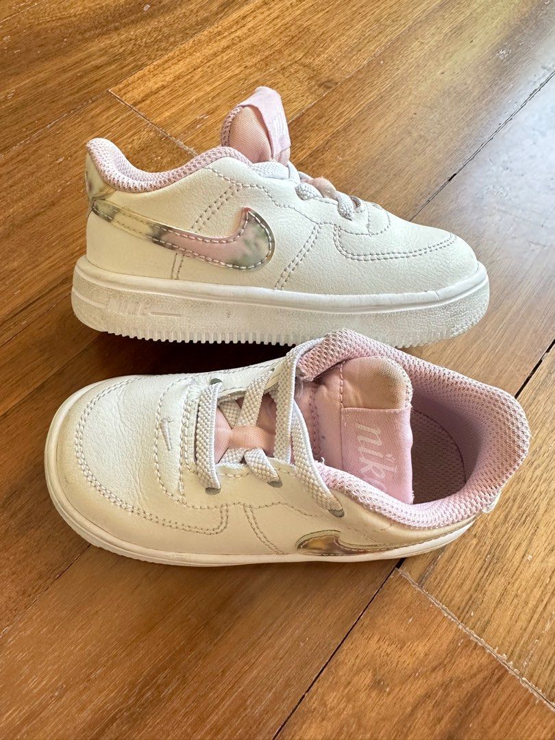 Nice girl nike shoes deals