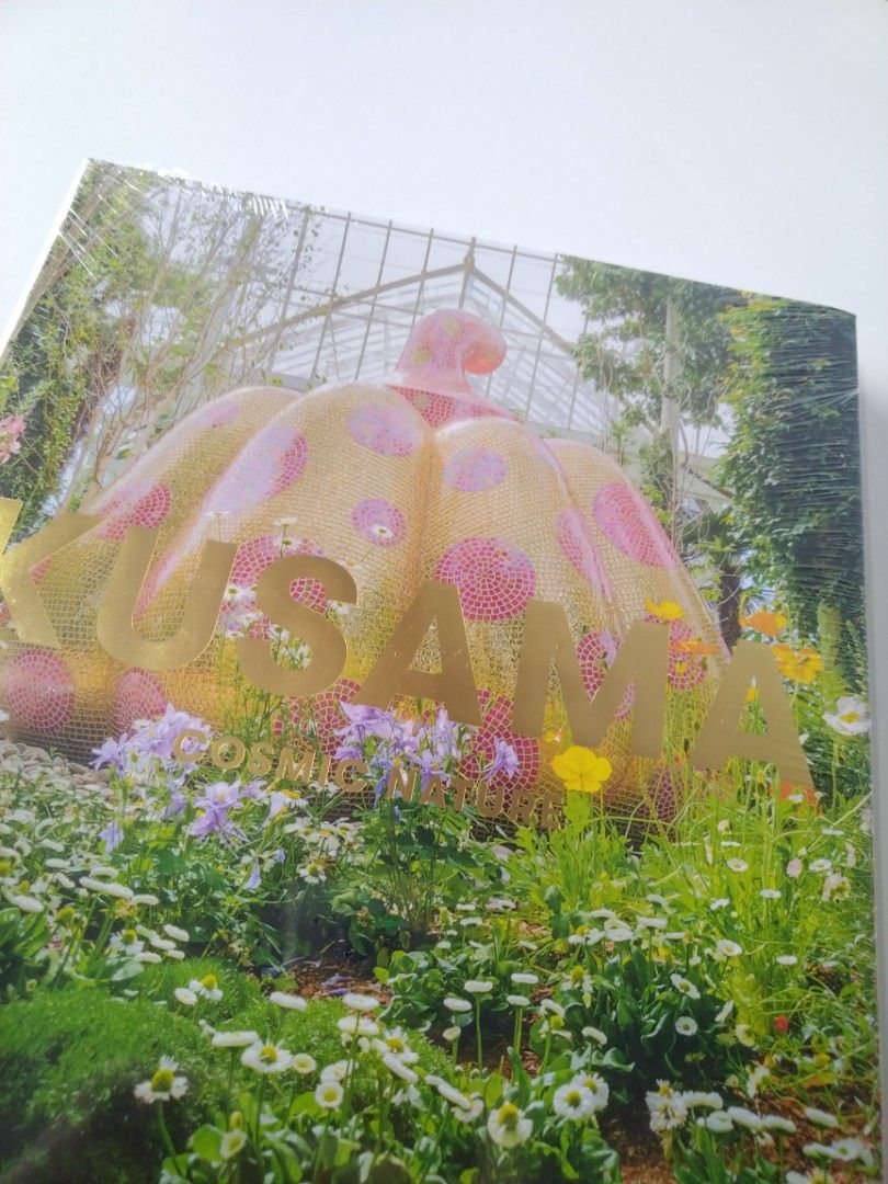 Yayoi Kusama Coffeetable Book Cosmic Nature, Hobbies & Toys, Books & Magazines, Magazines on