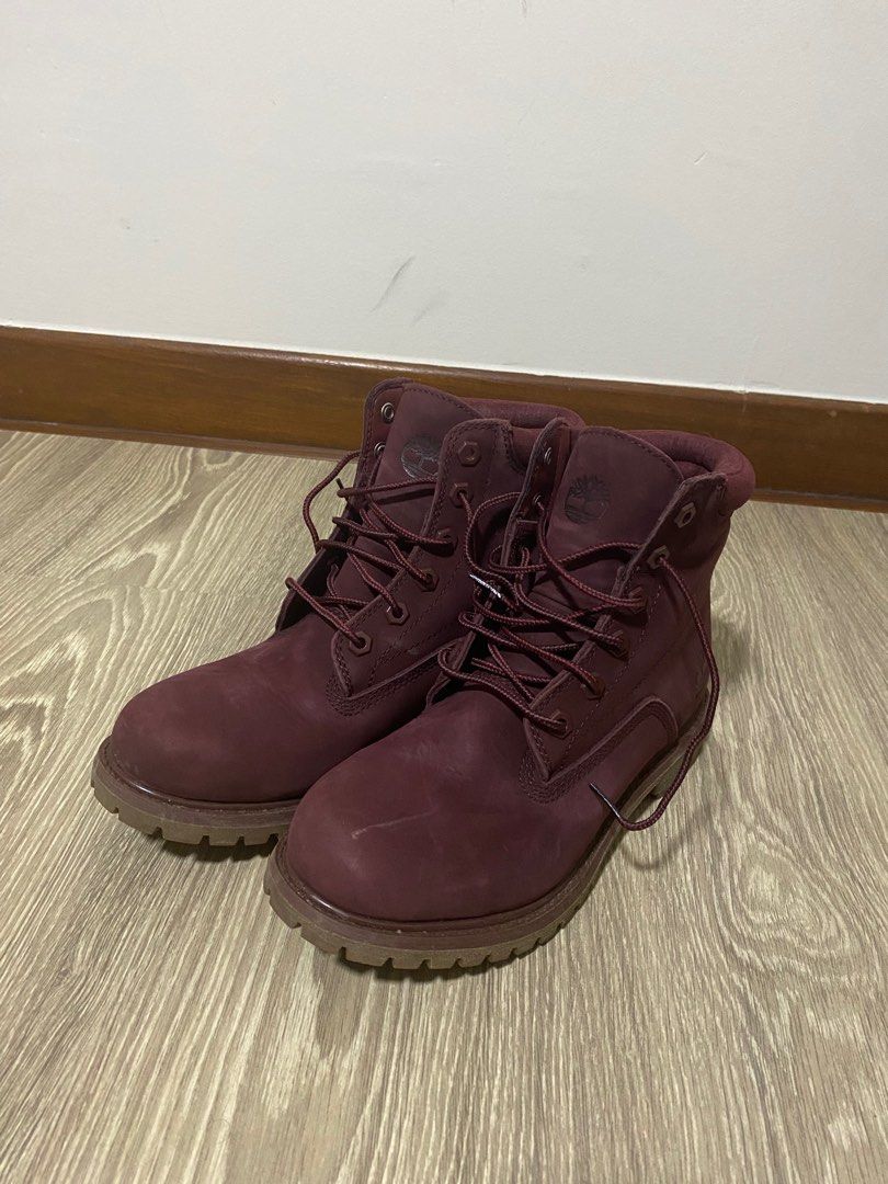 Maroon discount timbs womens