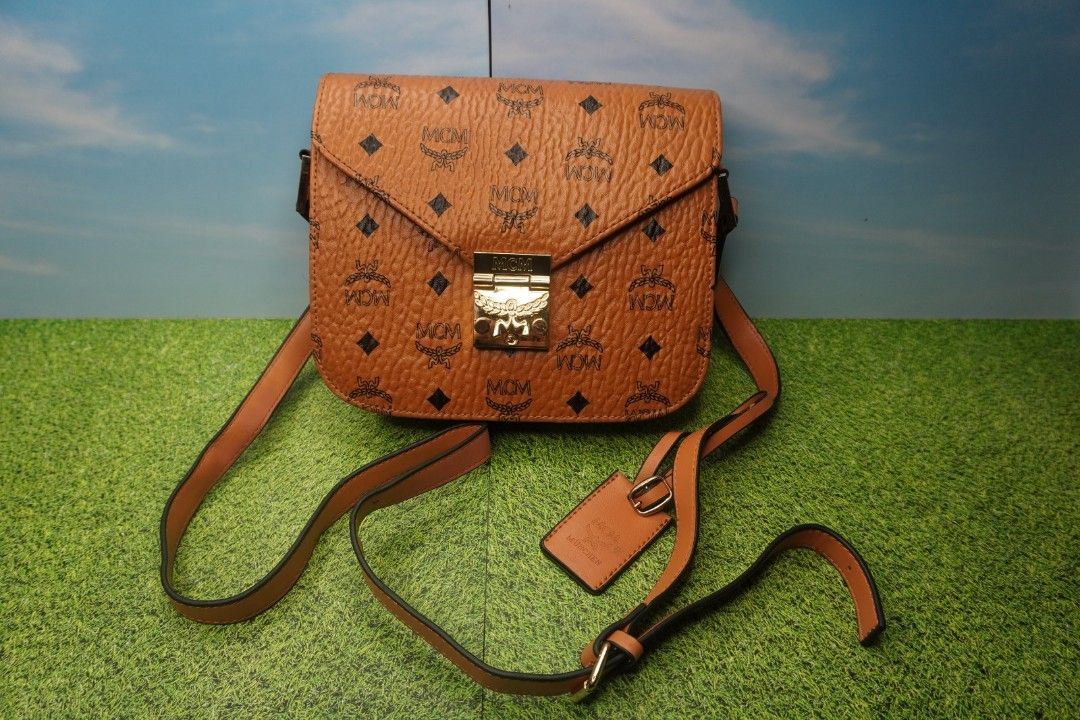 Mcm patricia visetos crossbody top