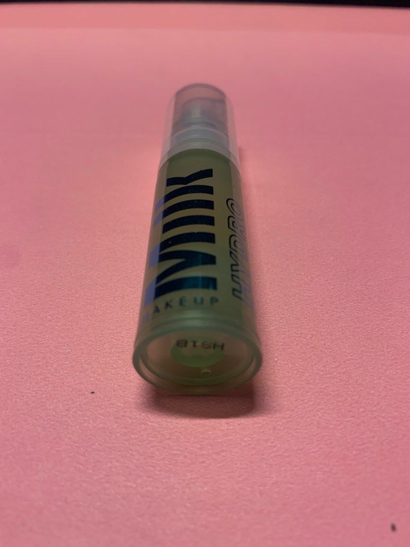 Milk Hydro Grip Primer Base, Beauty & Personal Care, Face, Makeup on Carousell