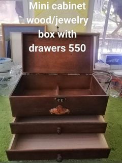 Mini wood cabinet / jewelry box