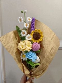 Mother’s Day Crochet Flower Bouquet
