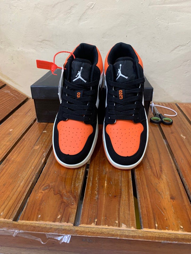 junior jordans low
