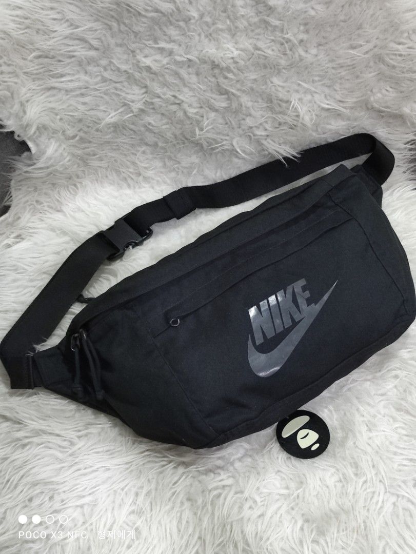 Nike big waist bag Men s Fashion Bags Belt bags Clutches and Pouches on Carousell