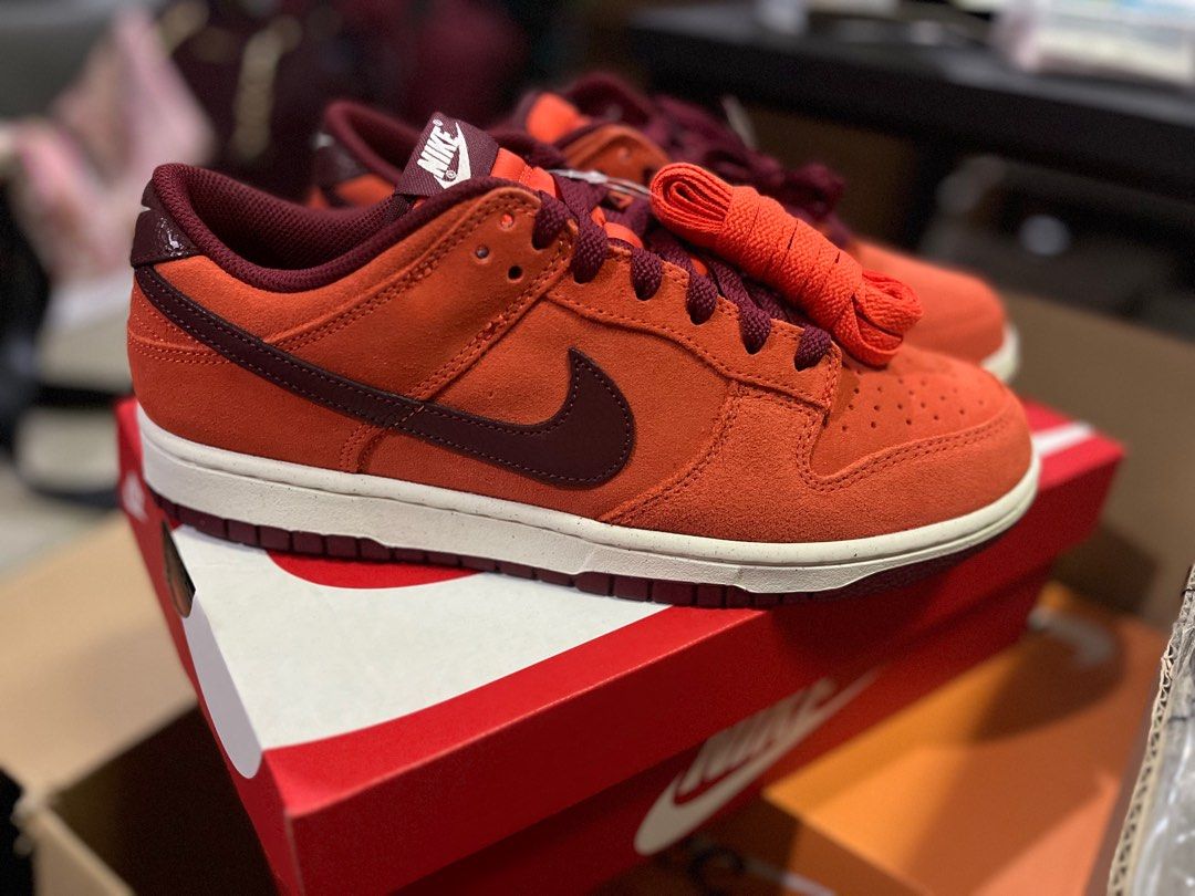 dunk low retro orange