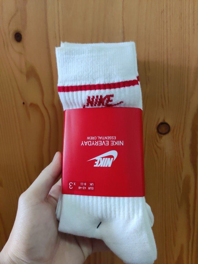 Red outlet socks nike