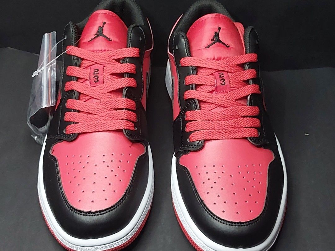 Nike size 9.5 in euro on sale