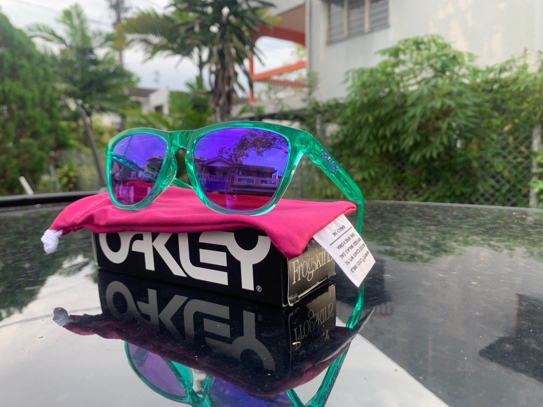 Oakley celeste hotsell