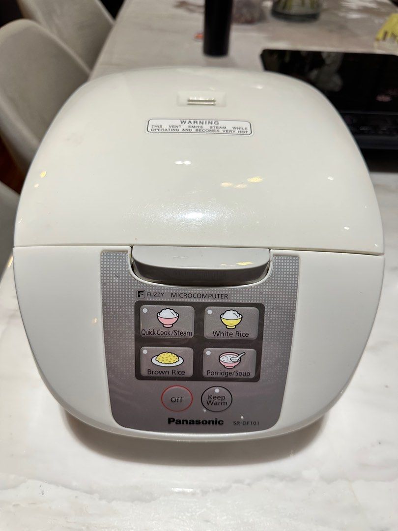 Panasonic Rice Cooker, TV & Home Appliances, Kitchen Appliances, Cookers on Carousell