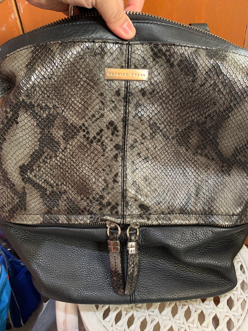 Patrice Brielle Bag- can be laptop bag. (Category: Laptop Bags & Sleeves) located in Bacoor. Submitted by reich23 (Listing ID 1224681000, Image 2). Description: Super ganda nya sa personal, malinis at very presentable. .