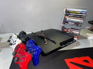 PlayStation 3 Slim (160 GB)! With 17 games! 4 Controllers! Buy Now!