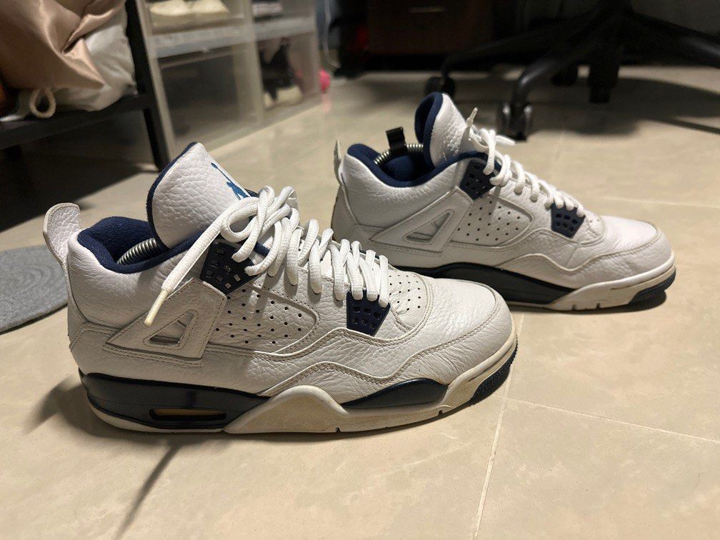Pre loved Air Jordan 4 Retro LS