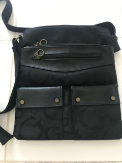 (Category: ) located in . Submitted by Preloved.Amanda (Listing ID 1224557247, Image 1). Description: .