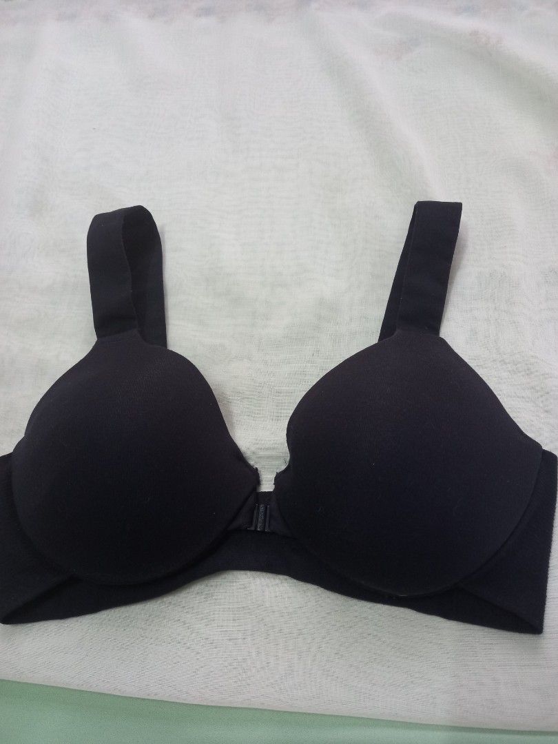005) Front closure bra 34b, Women's Fashion, New Undergarments