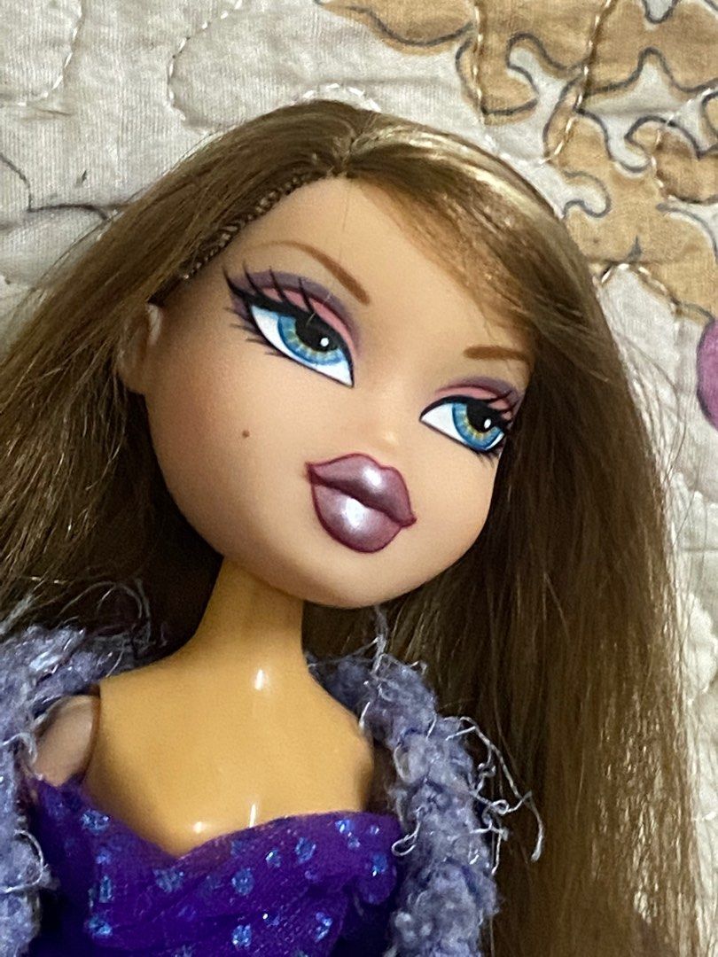 (RARE) Bratz Head Gamez Rina, Hobbies & Toys, Toys & Games on Carousell