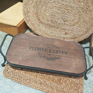 Rustic plant riser