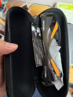 Safety glasses