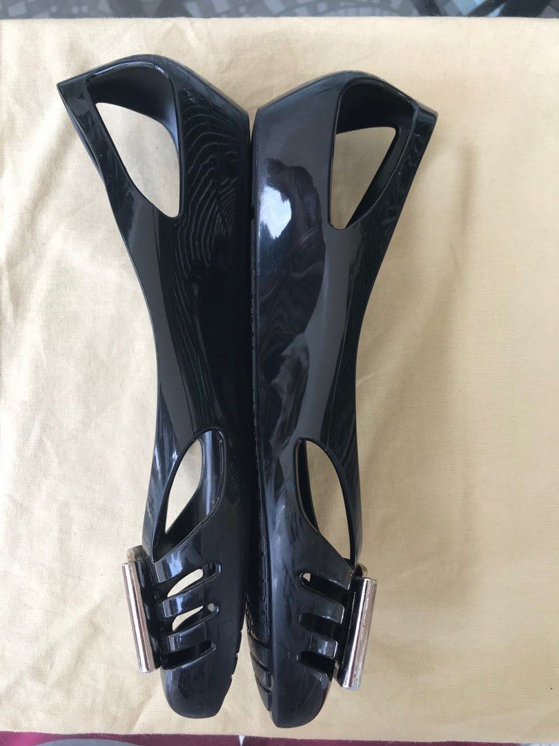 ferragamo jelly shoes review