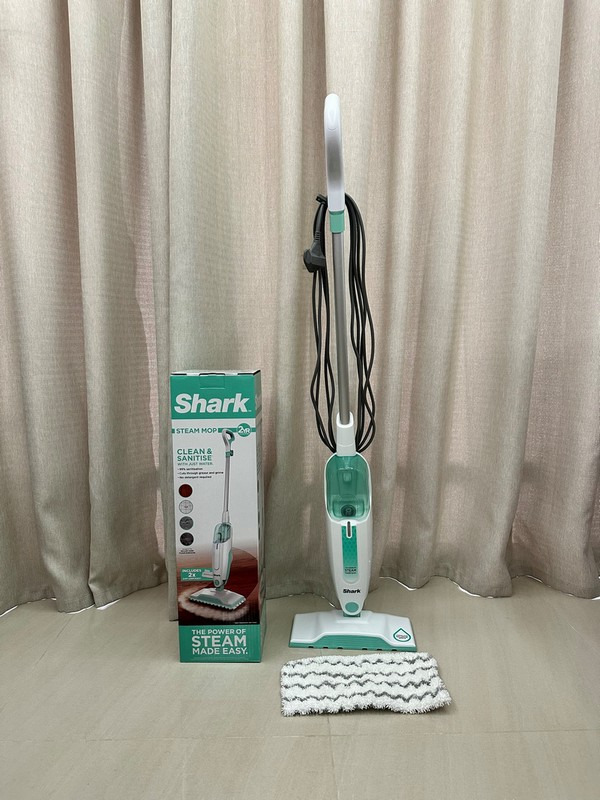 Shark Steam Mop/ cleaner S1000, Furniture & Home Living, Cleaning