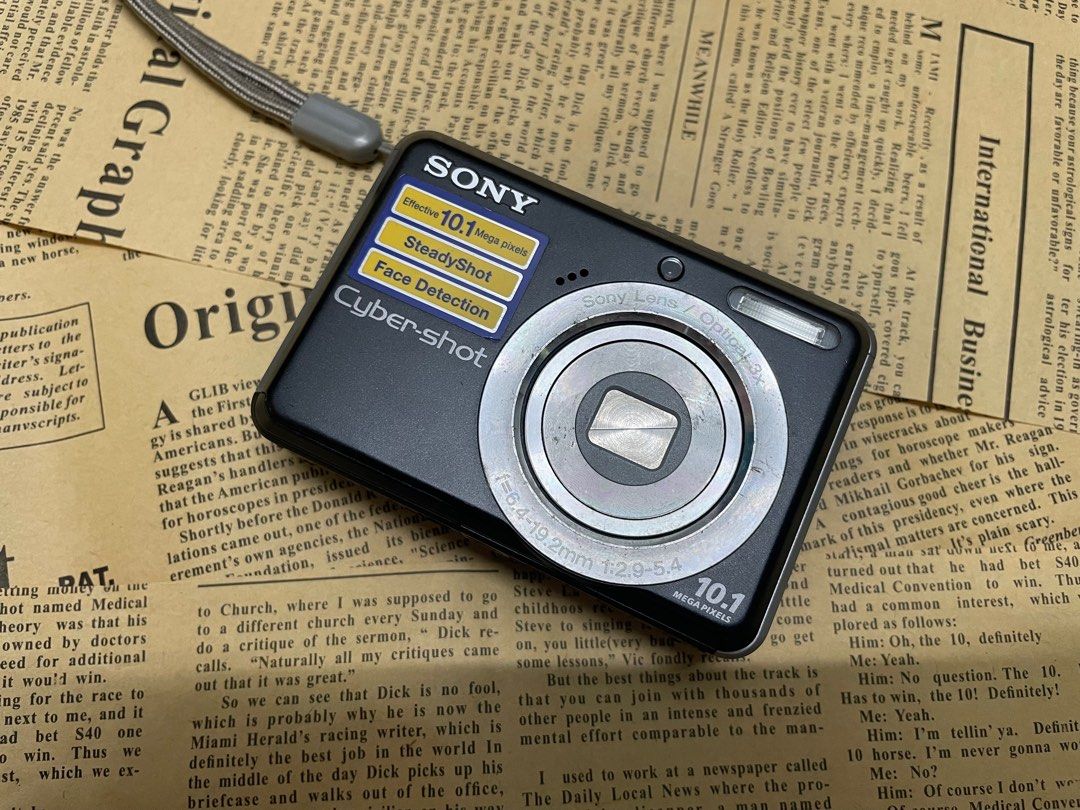 Sony cybershot DSC s930, Photography, Cameras on Carousell