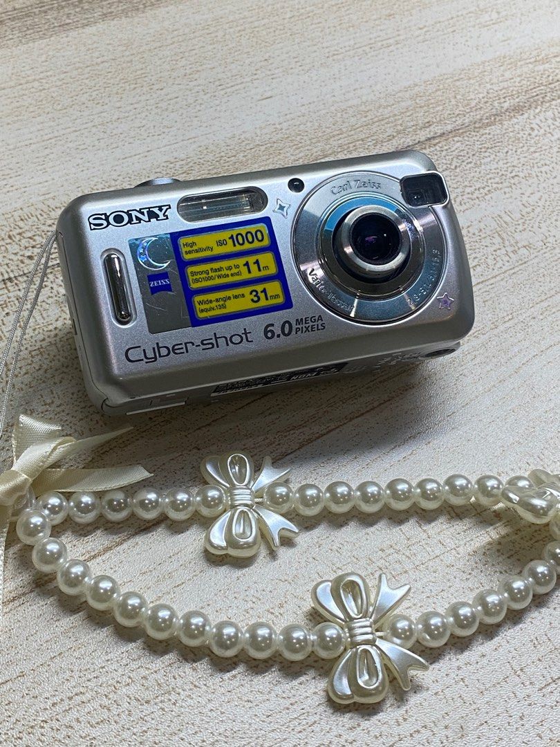 Sony Cybershot DSC-S600 ccd camera, Photography, Cameras on Carousell