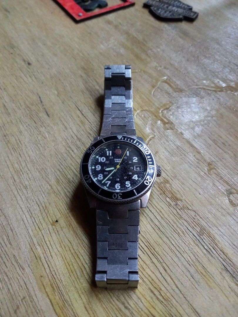 Swiss army lancer watch on sale