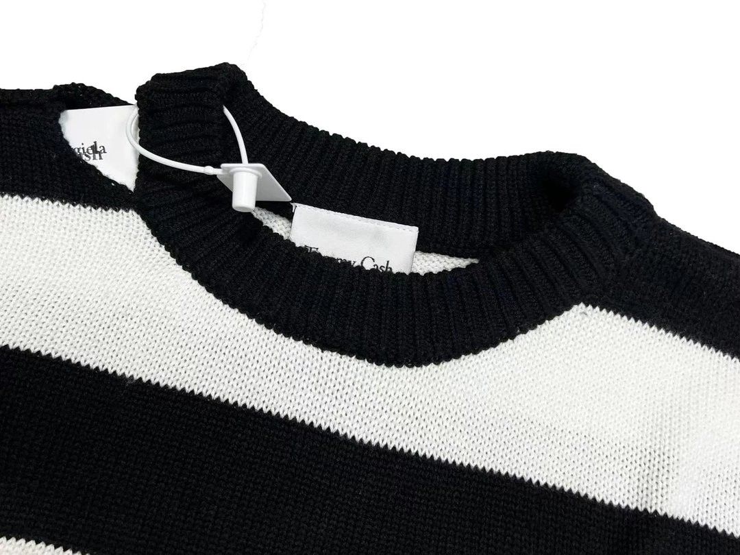 Tommy Cash x Maison Margiela Crewneck Sweater, Men's Fashion, Coats,  Jackets and Outerwear on Carousell