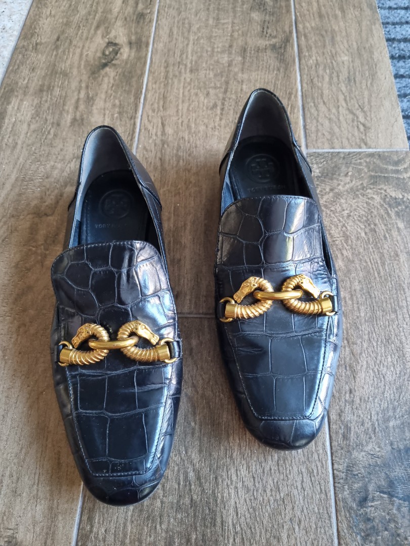 Tory Burch loafers, Women's Fashion, Footwear, Loafers on Carousell