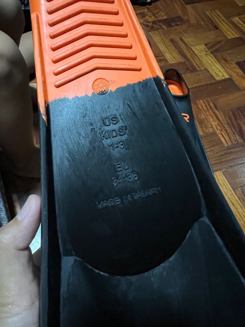 TYR training fins on Carousell
