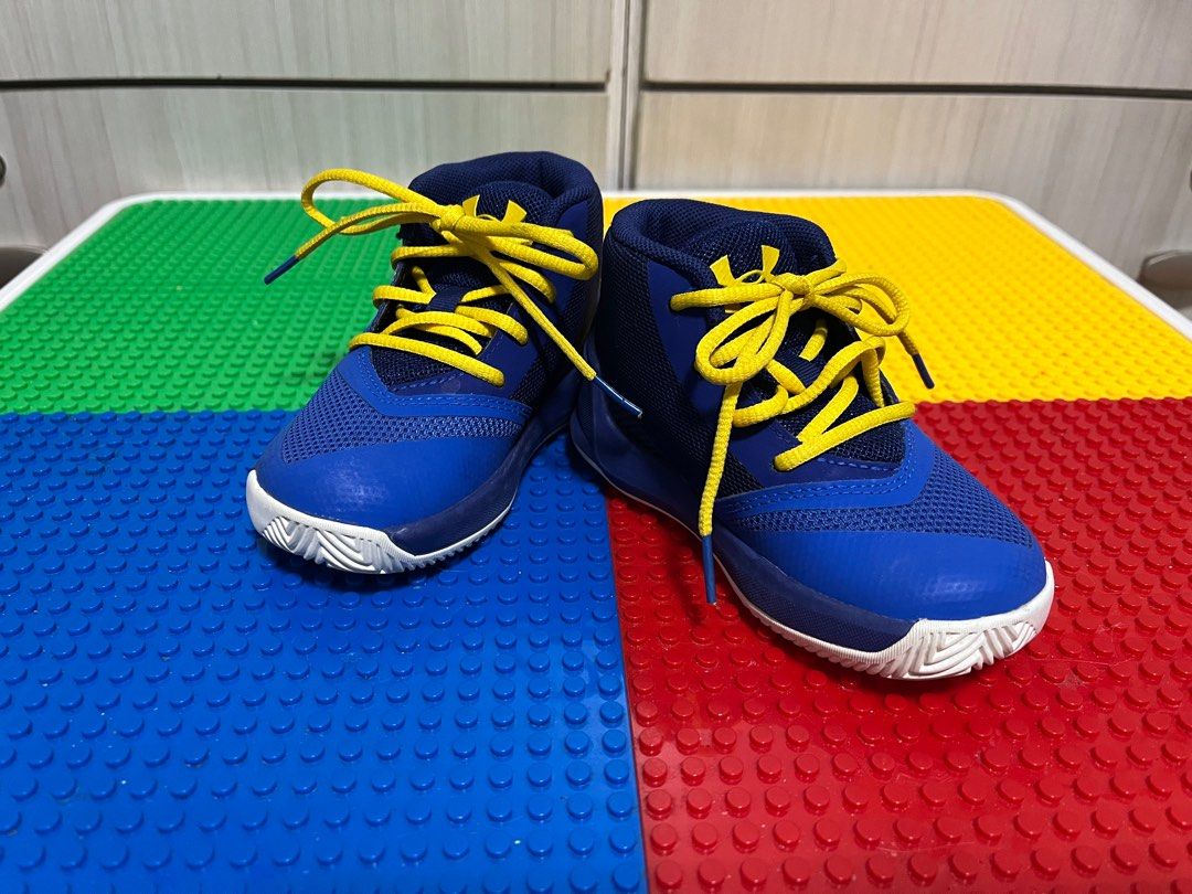 Stephen curry shoes 2.5 kids 2025 yellow