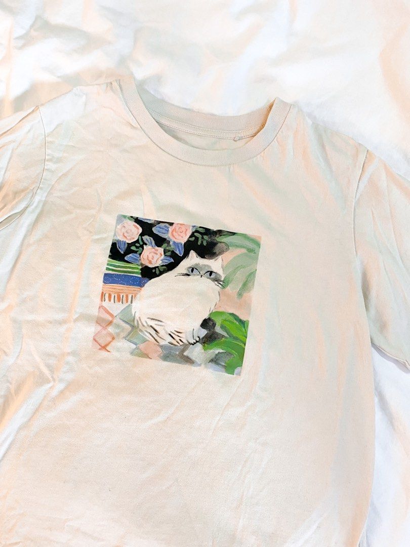 Uniqlo cat deals shirt