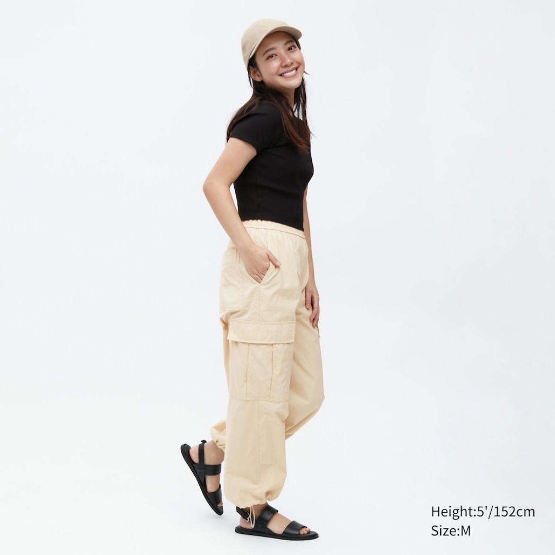 Uniqlo Easy Cargo Pants in Natural, Women's Fashion, Bottoms, Other ...