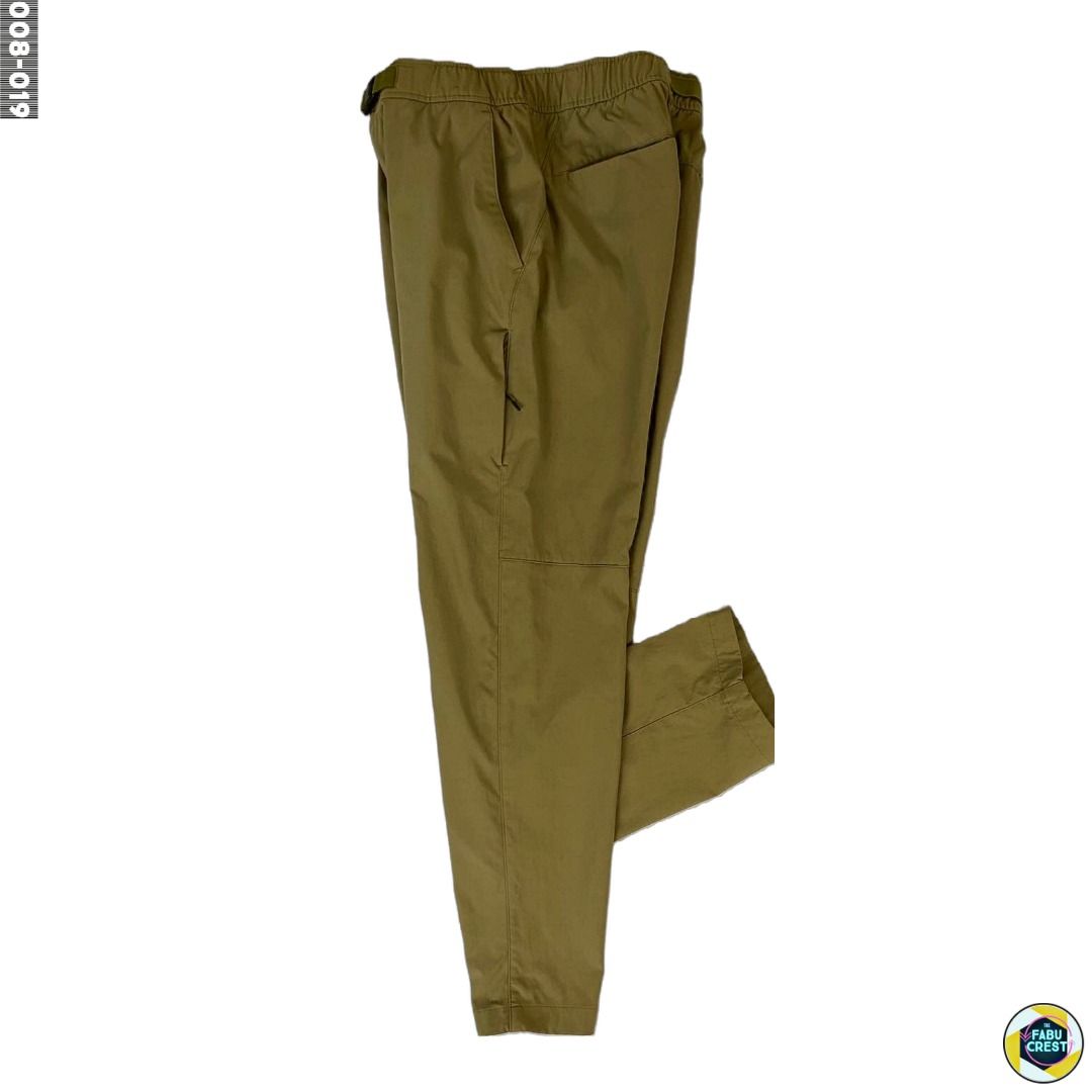 UNIQLO NYLON UTILITY GEARED PANTS 3D CUT, Men's Fashion, Bottoms, Chinos on Carousell