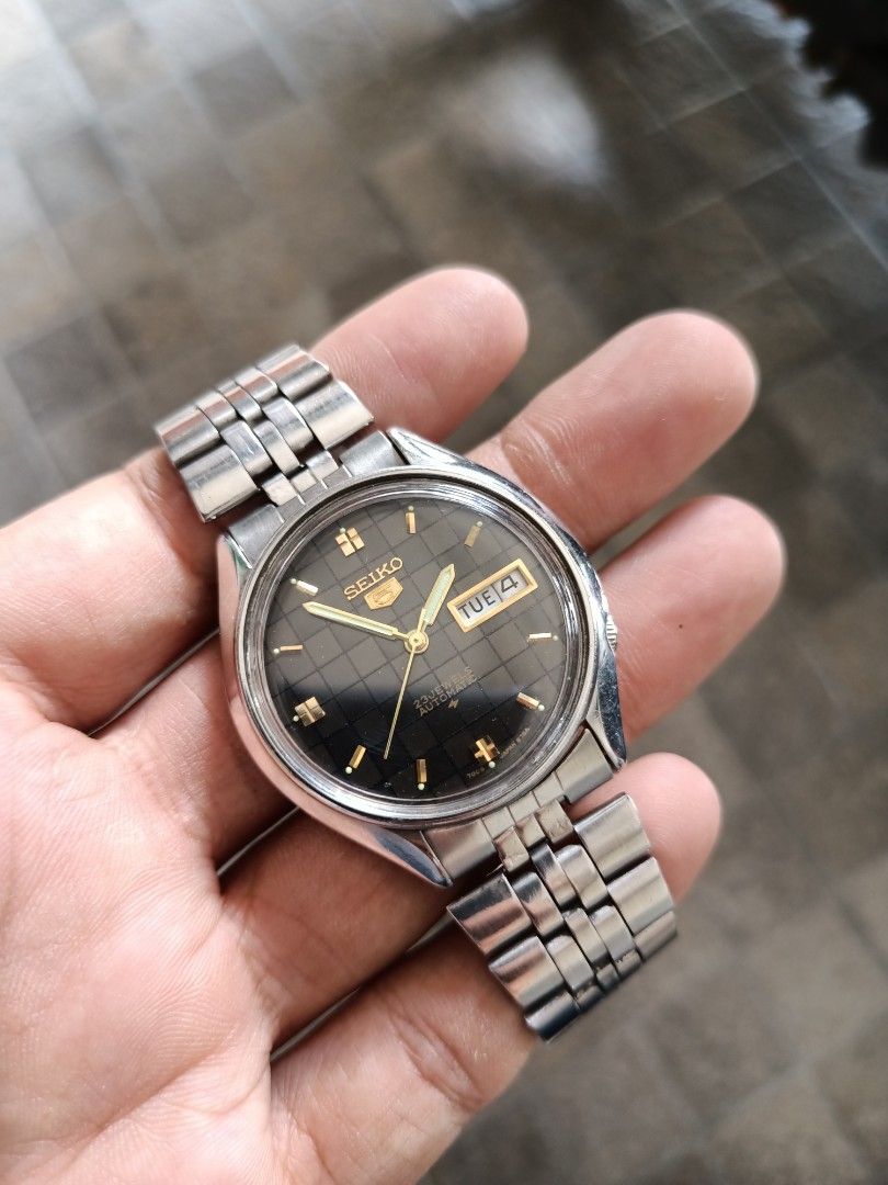 Jam automatic seiko 5 hotsell