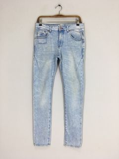 ZARA MAN DENIM JEANS STRAIGHT CUT STYLE