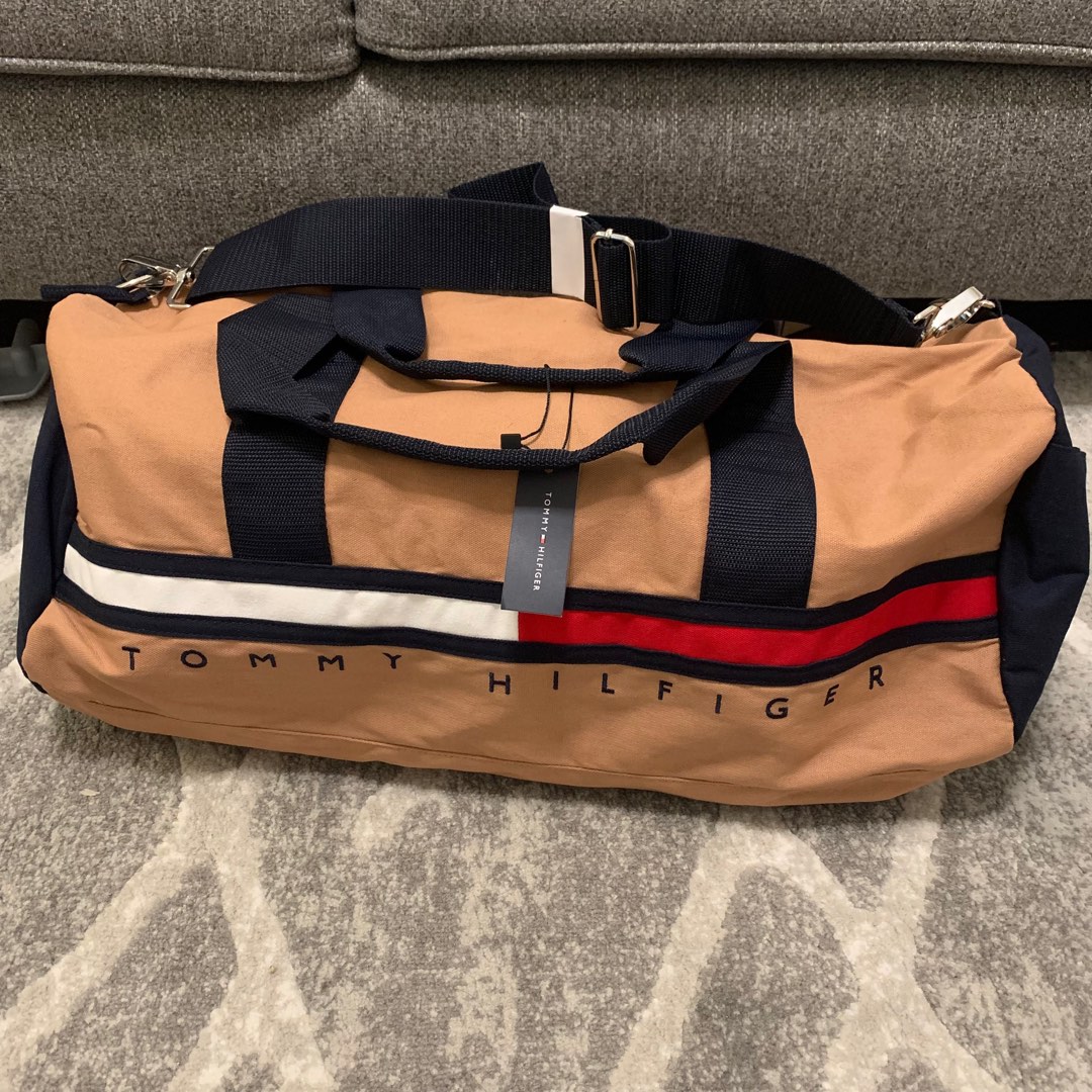 現貨剩1]Tommy Hilfiger Duffle bag sports bag 運動袋, 袋, 公事包- Carousell