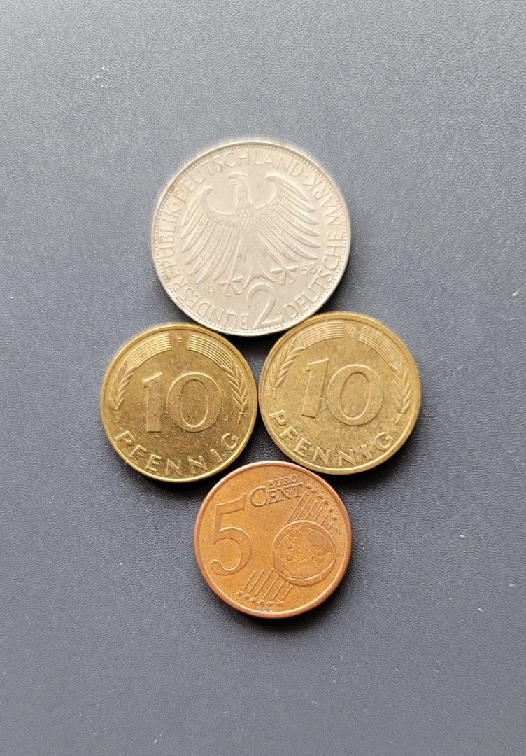 德國硬幣4枚一組, 書籍、休閒與玩具, 收藏、紀念品, 錢幣、紙鈔在旋轉拍賣