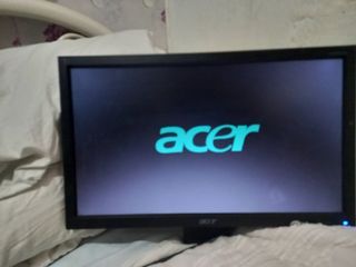 Acer 19 inches widescreen monitor
